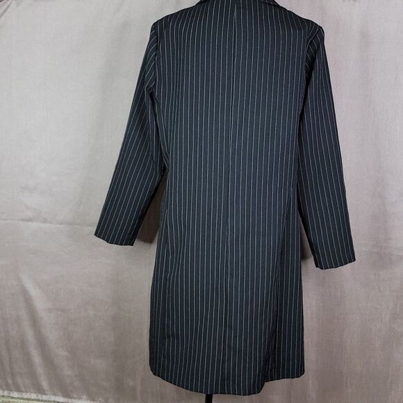 HELENE BLAKE Black and White Pinstripe Suit Jacket Size 16P - Picture 5 of 6